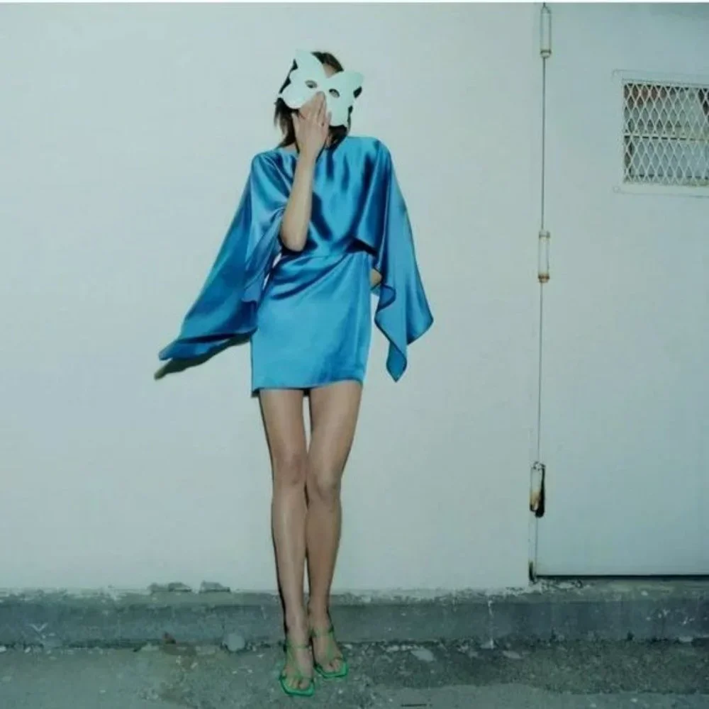 ZARA SATIN EFFECT MINI CAPE DRESS - Picture 4 of 10